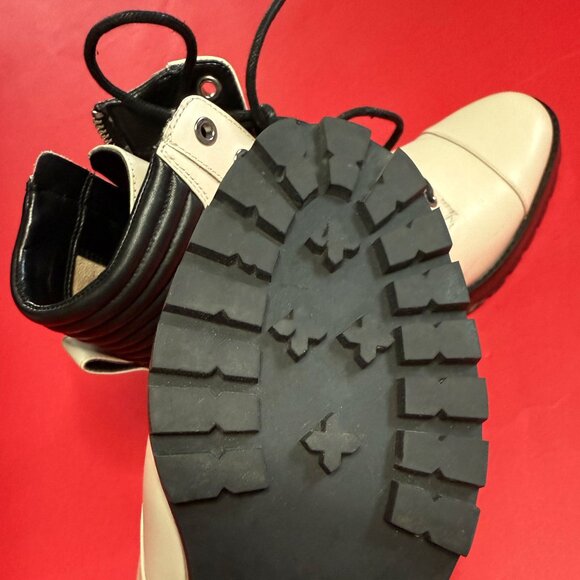 Off-White Leather Combat Booties by Michael Kors, Size 8.5 - Picture 8 of 11